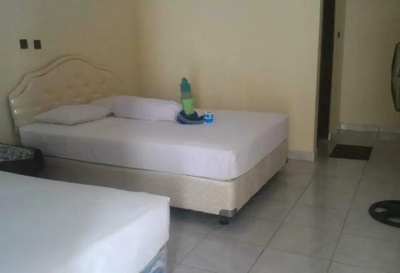 スタンダードトリプルルーム, Bintang Wisata Riung