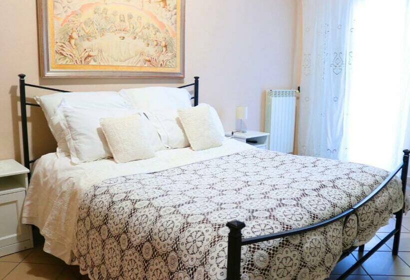 Номер Стандарт Трехместный, Charming Gea