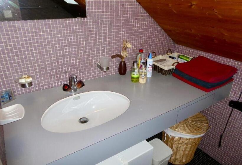 شقة 3 غرف, Guntli’s Family Guesthouse