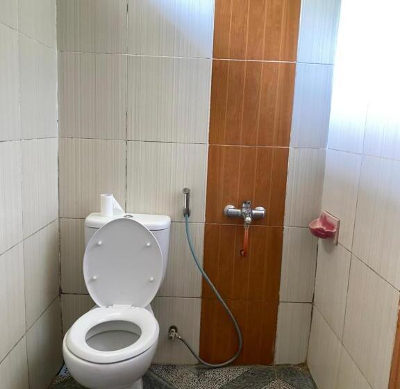 经济房, Mahoni Guest House