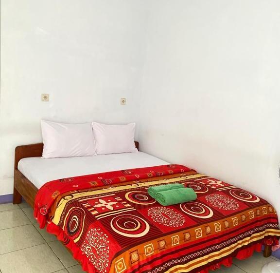 经济房, Mahoni Guest House