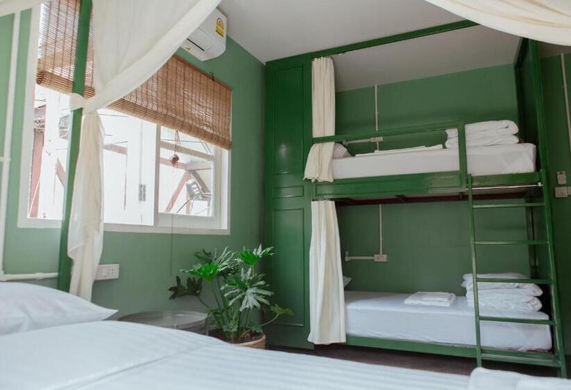 Семейный Номер Совместный Санузел, Eden Hotel Bangsean