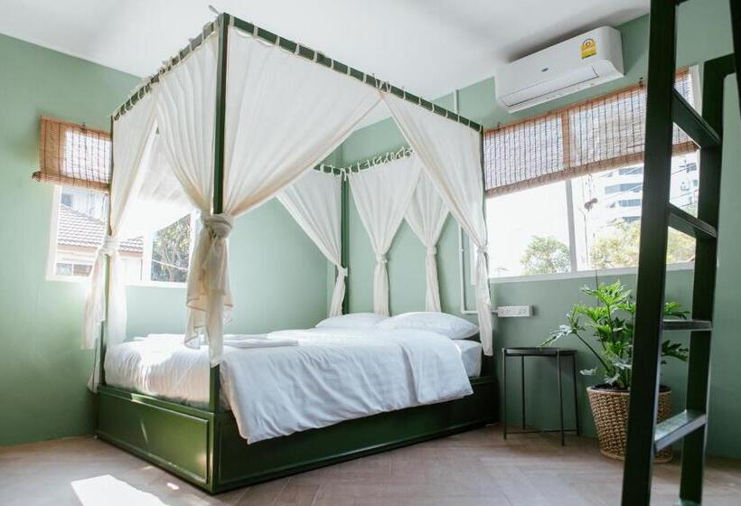 غرفة عائلية حمام مشترك, Eden Hotel Bangsean