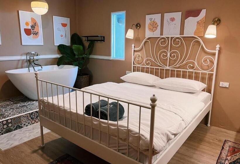 جناح سوبيريور, Eden Hotel Bangsean