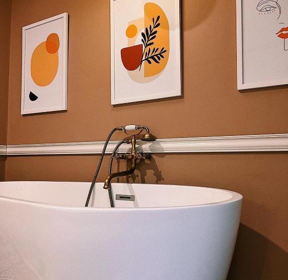 جناح سوبيريور, Eden Hotel Bangsean