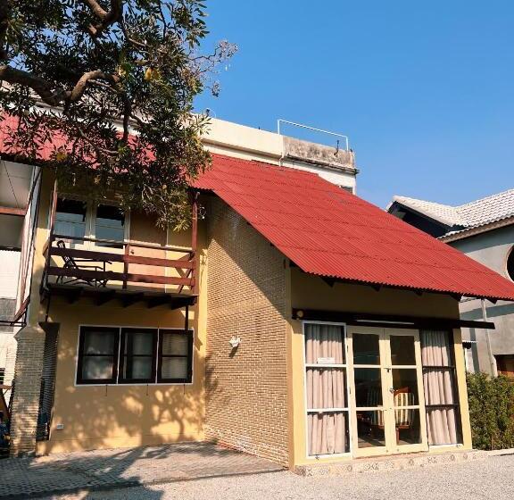 فيلا 3 غرف نوم, Eden Hotel Bangsean