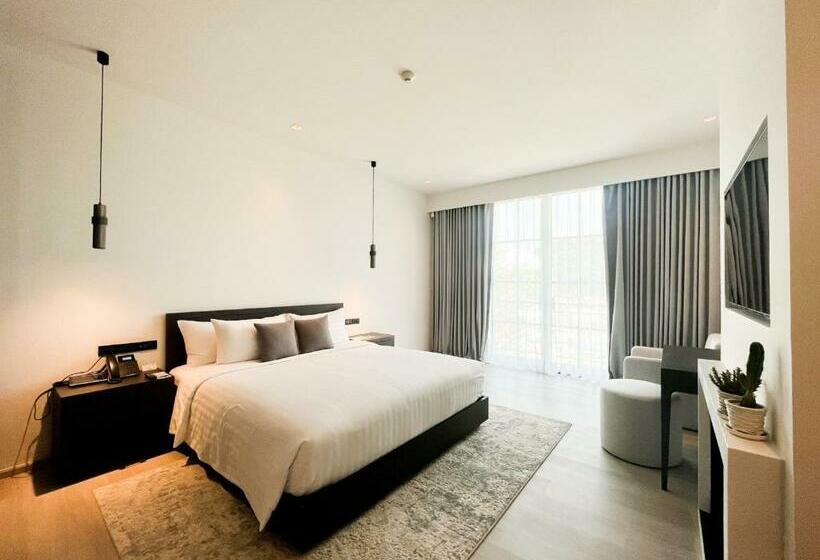 스위트 킹사이즈 침대, Bergh Apton Khao Yai