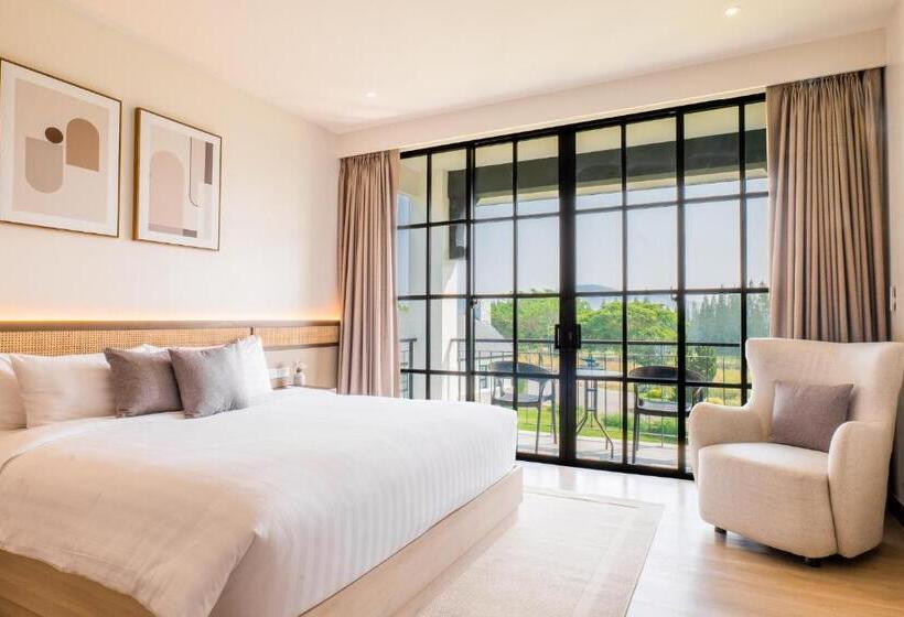 스탠다드 룸 킹사이즈 침대, Bergh Apton Khao Yai