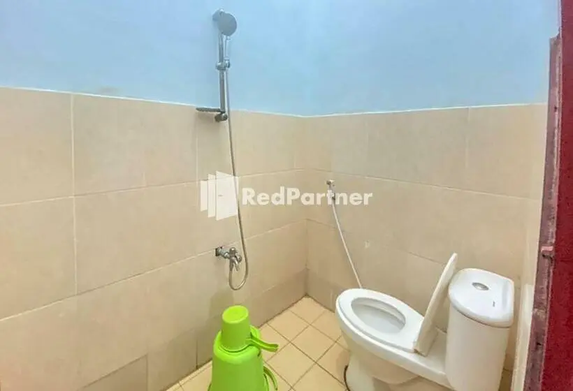 デラックスルーム, Homestay Tirtasari Pinrang City Center Mitra Reddoorz