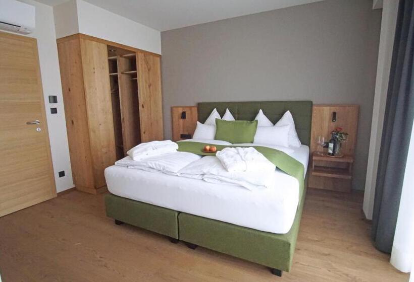 Comfort room with balcony, Mahorko Wein Wellness Wasserbüffel