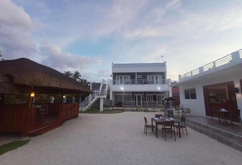 Номер Deluxe Вид на Море с Балконом, Maykenn Beach