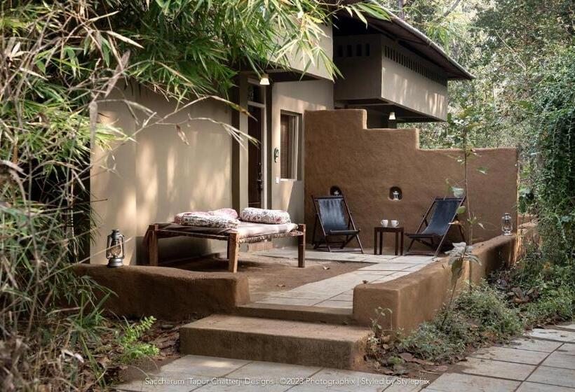 Номер Стандарт с Балконом, Saccharum Safari Lodge