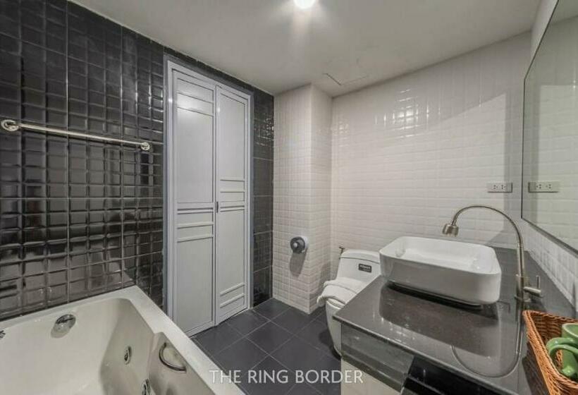 Номер Superior, The Ring Border