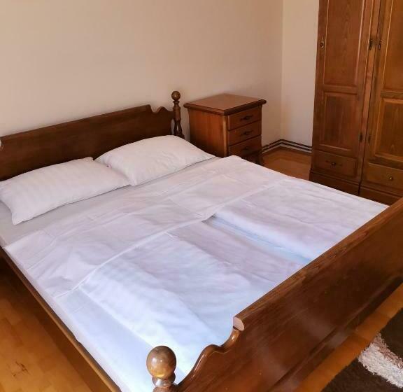 اتاق استاندارد با 2 تخت دوبل, Apartmens Kenedy Lux