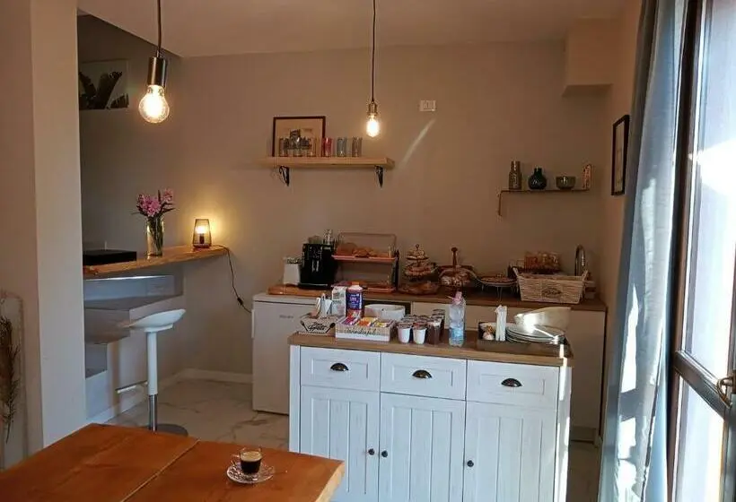 スリーベッドルーム　ヴィラ, B&b Tra Mare E Montagna   Sauna E Piscina