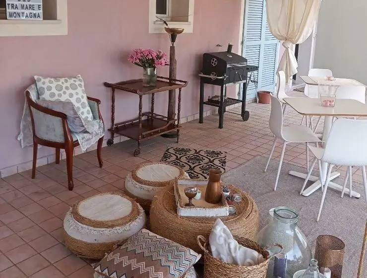 スリーベッドルーム　ヴィラ, B&b Tra Mare E Montagna   Sauna E Piscina