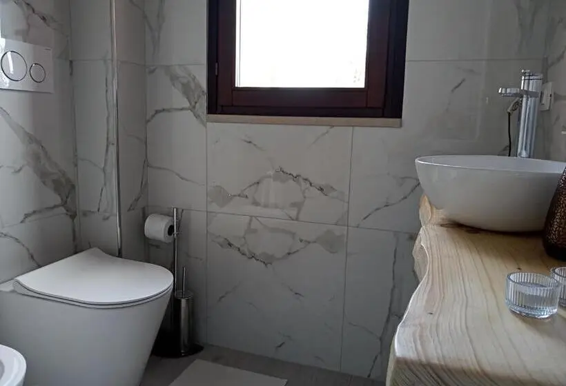 テラス付きスタンダードルーム, B&b Tra Mare E Montagna   Sauna E Piscina