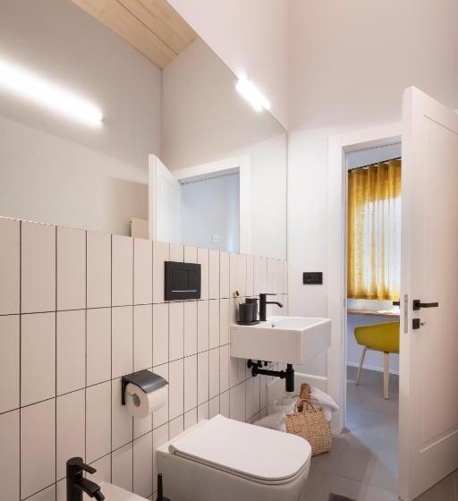 חדר אקונומי, Camere D Aria