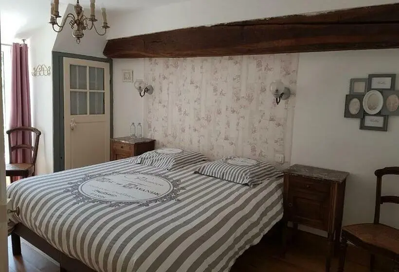 スタンダードルーム, La Maison Des Maîtres De Forge