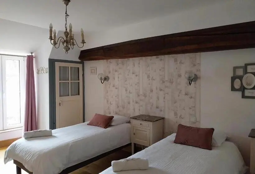 スタンダードルーム, La Maison Des Maîtres De Forge