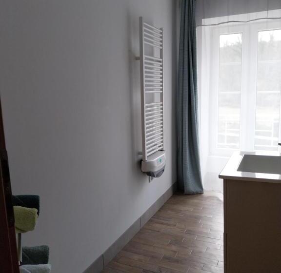 חדר סופריור לשלושה, La Maison Des Maîtres De Forge