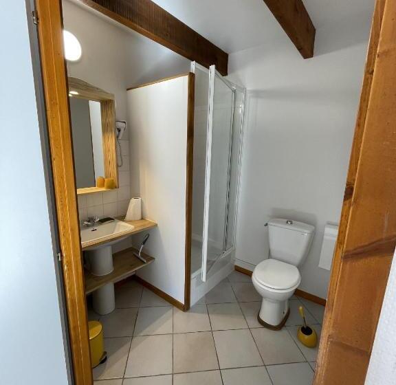 Хижина, Les Trois Cèdres