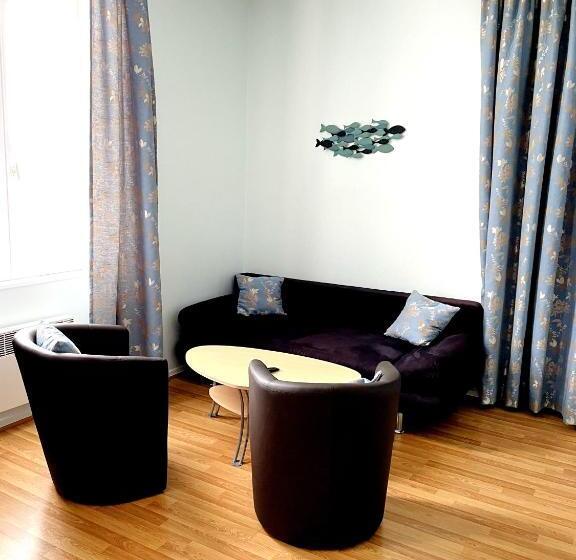 Дом 1 Спальня, Les Trois Cèdres