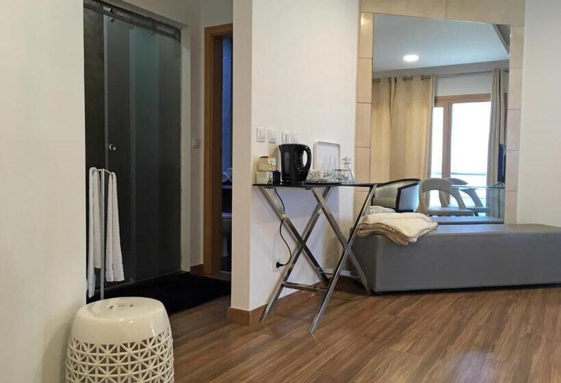 디럭스 룸, Sleep In Bucelas