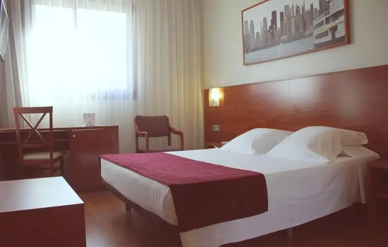 スタンダードトリプルルーム, B&b Hotel Tarragona Reus