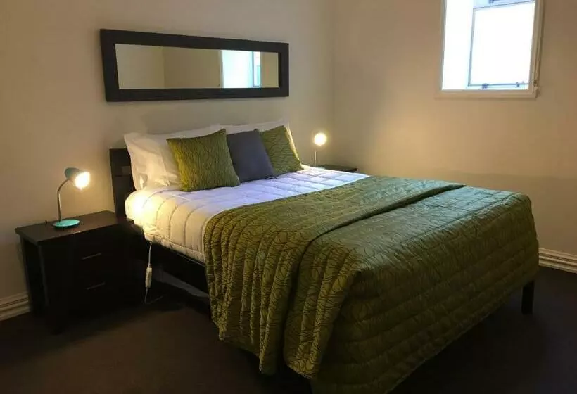 インサイド2ベッドルームアパートメント, Chapel Apartments