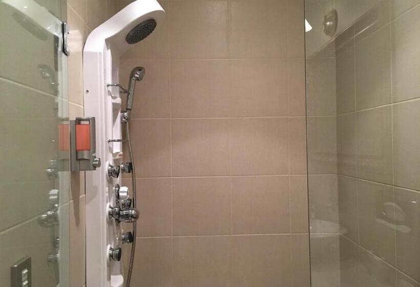 内部两卧公寓, Chapel Apartments