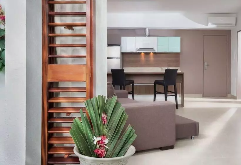スイート, Blue Residence