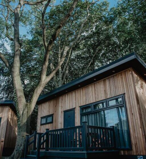 1 Szobás Villa, Bowburn Hall