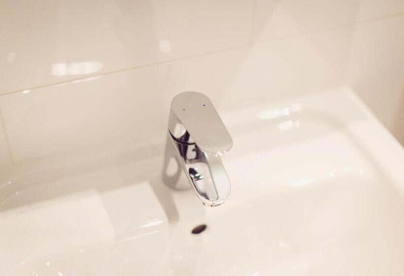 חדר סטנדרט יחיד, Briery Wood