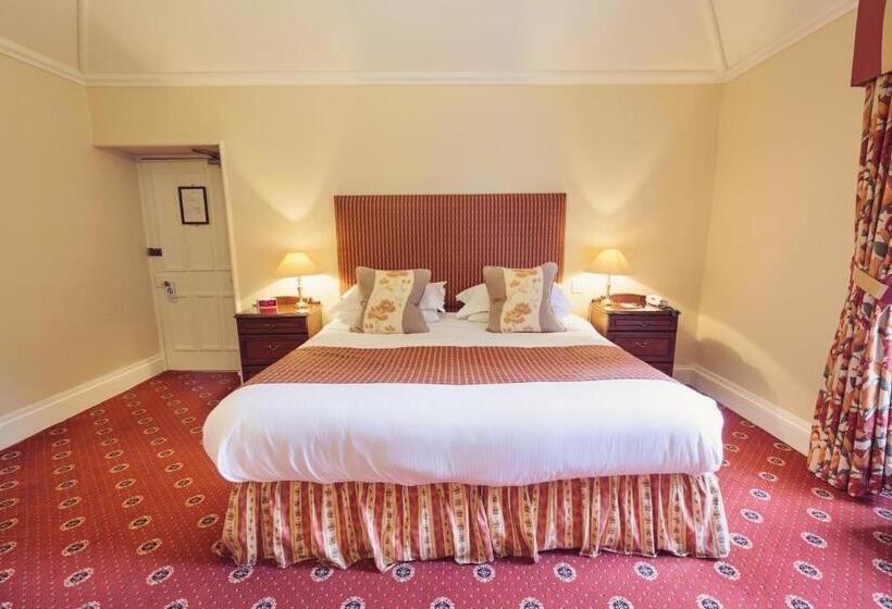 חדר סופריור, Briery Wood