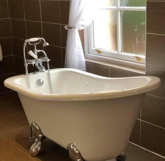 高级家庭房间, Glentower Lower Observatory