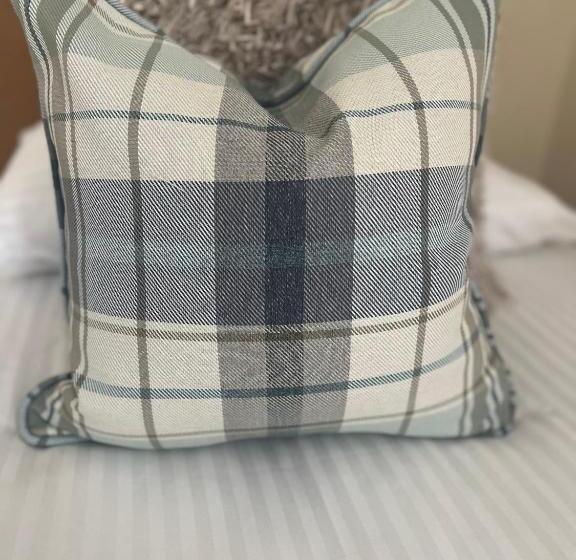 高级家庭房间, Glentower Lower Observatory