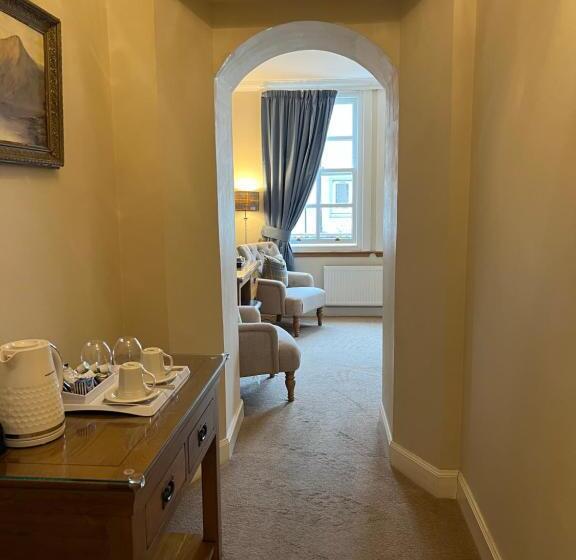 高级大房间, Glentower Lower Observatory