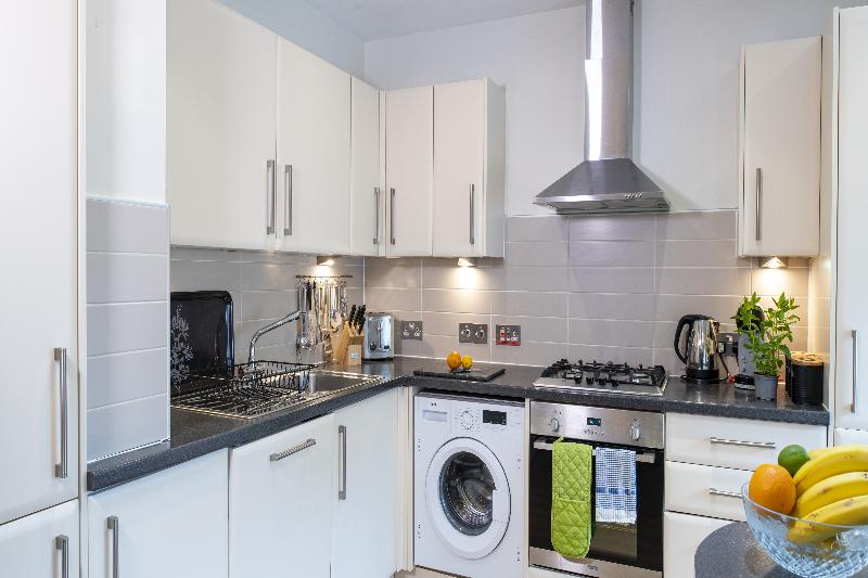 Апартаменты Ejecutiva 2 Спальни, Inverness City Suites