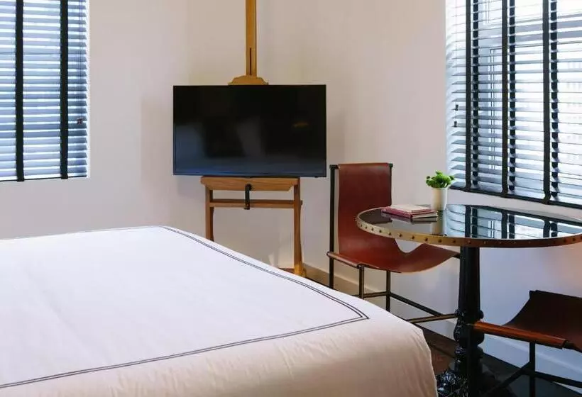 キングサイズベッドのスタンダードルーム, Kimpton Palladian Hotel, An Ihg