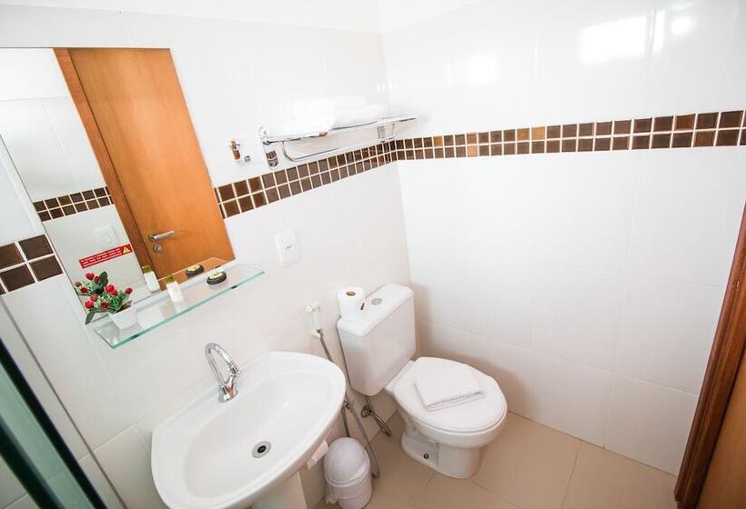 标准单人间, Nativo