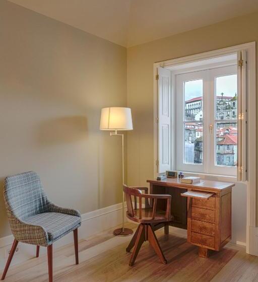 اتاق استاندارد با چشمانداز شهر, Porto A.s. 1829