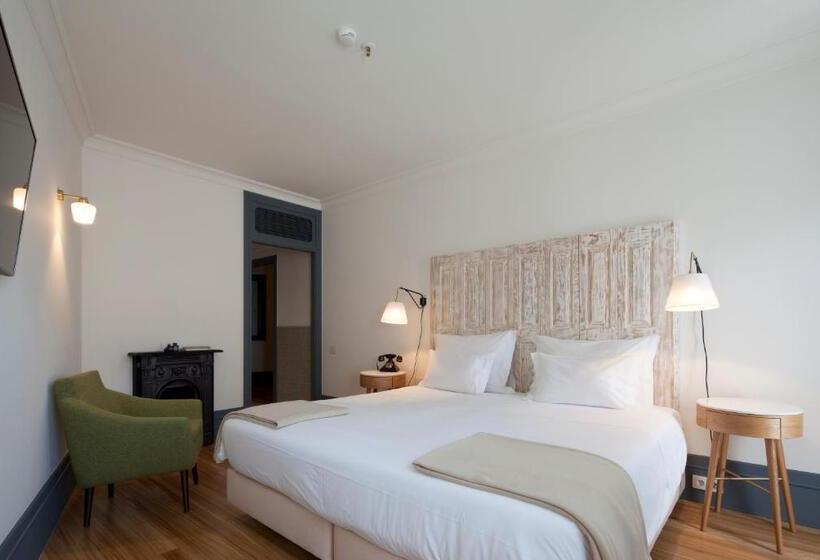 اتاق سوپریور, Porto A.s. 1829