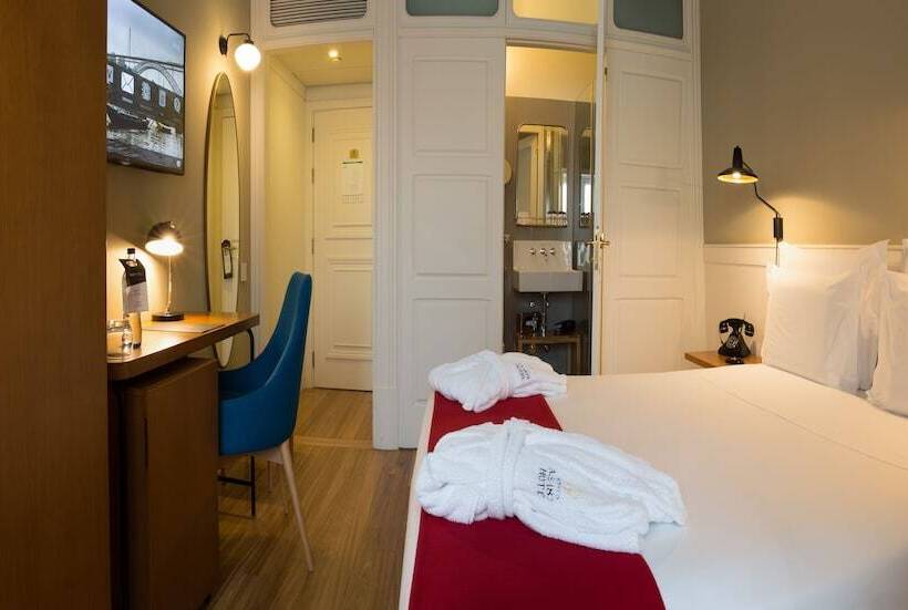 اتاق استاندارد با چشمانداز شهر, Porto A.s. 1829