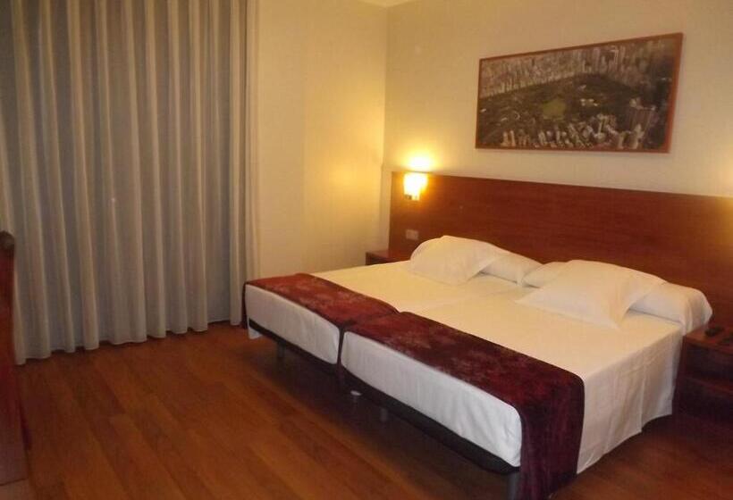 标准间, Reus Park