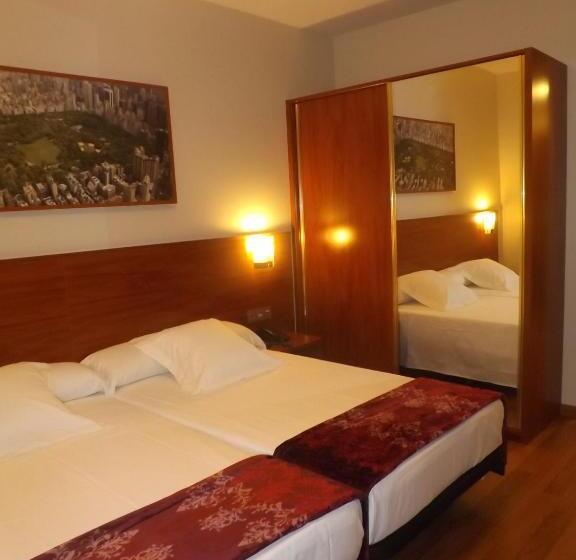 标准间, Reus Park