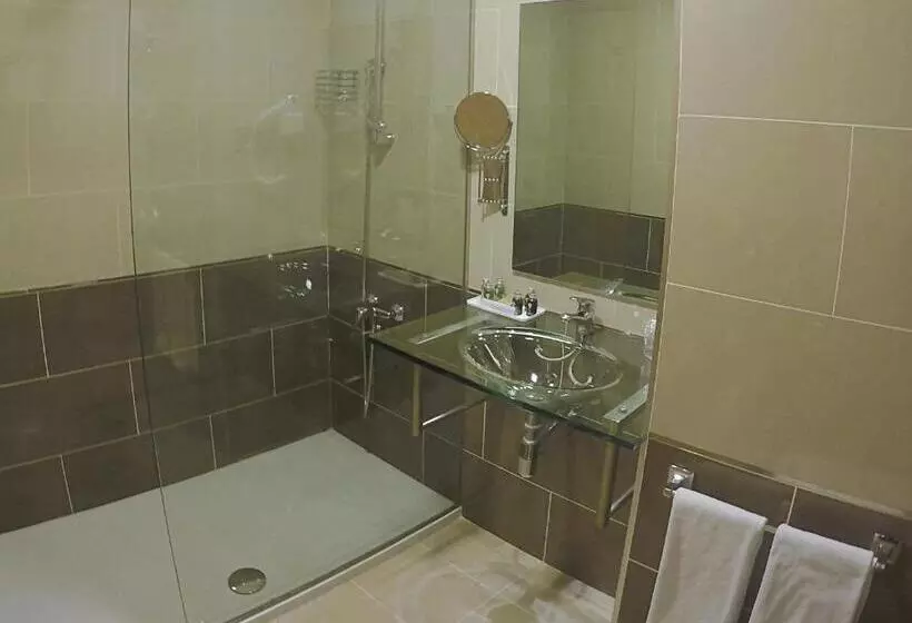 スタンダードトリプルルーム, B&b Hotel Tarragona Reus