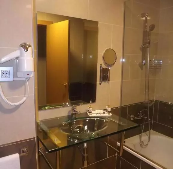 スタンダードトリプルルーム, B&b Hotel Tarragona Reus