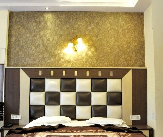 デラックスルーム, Robin