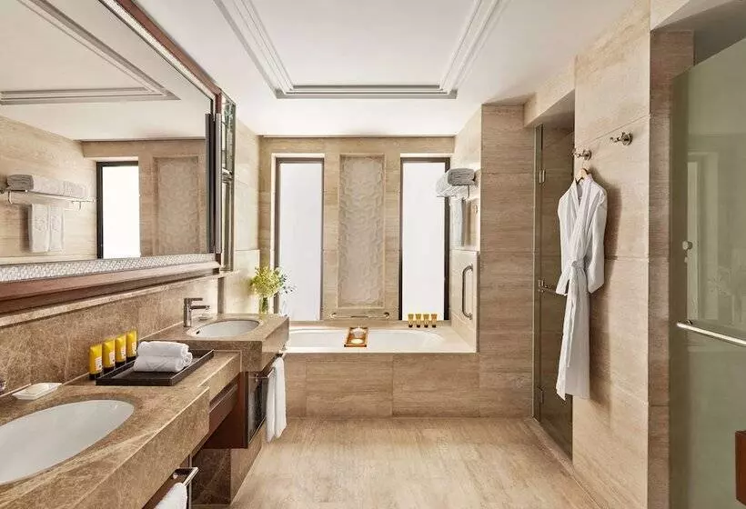 ツーベッドルーム　ヴィラ, Shangrila Sanya